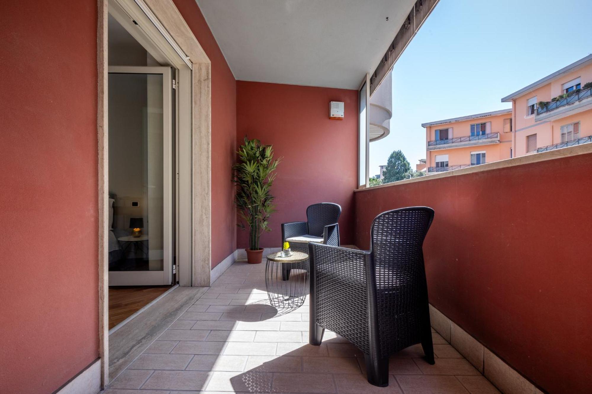 Fior Di Loto Central Cagliari Exteriör bild