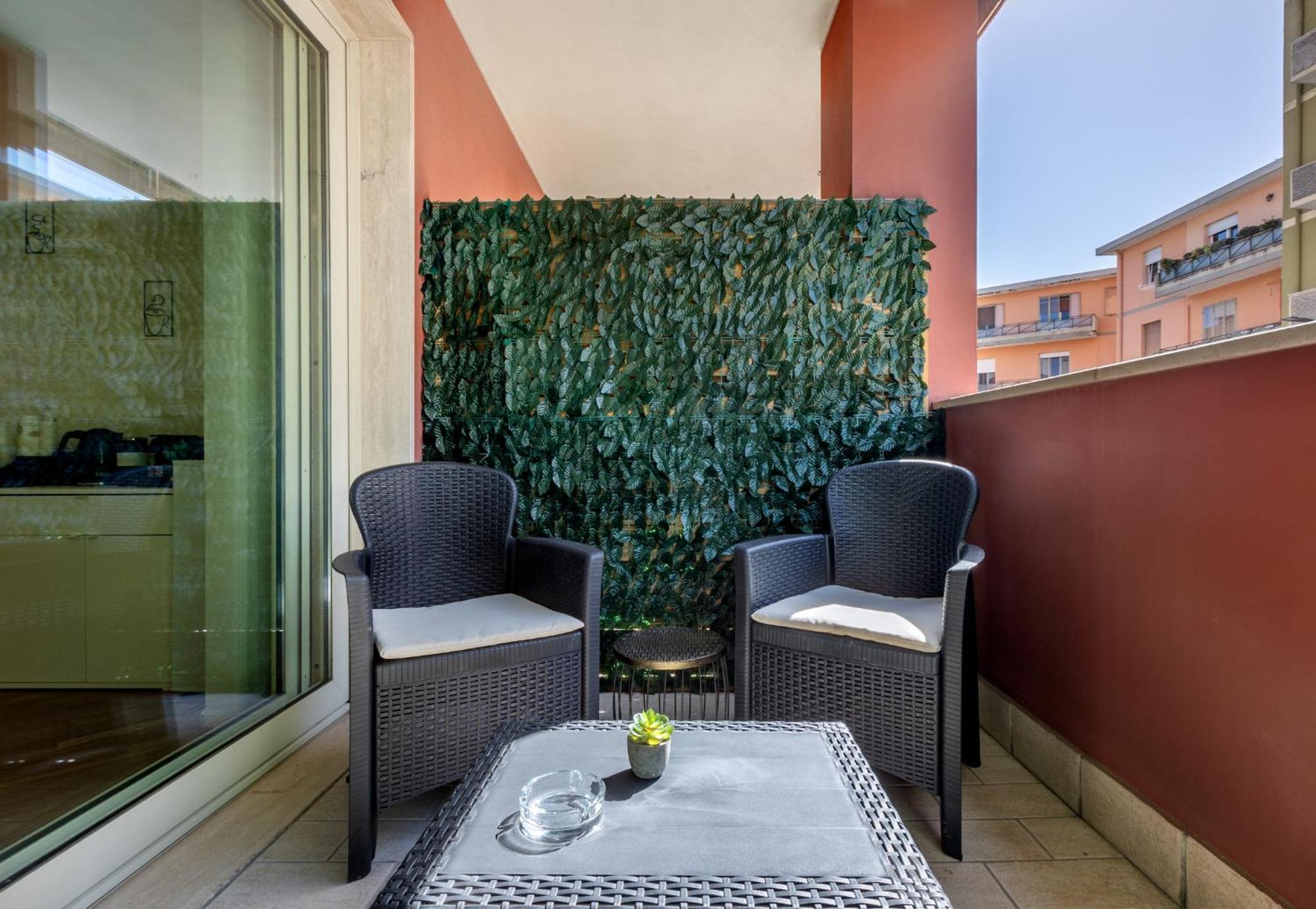 Fior Di Loto Central Cagliari Exteriör bild