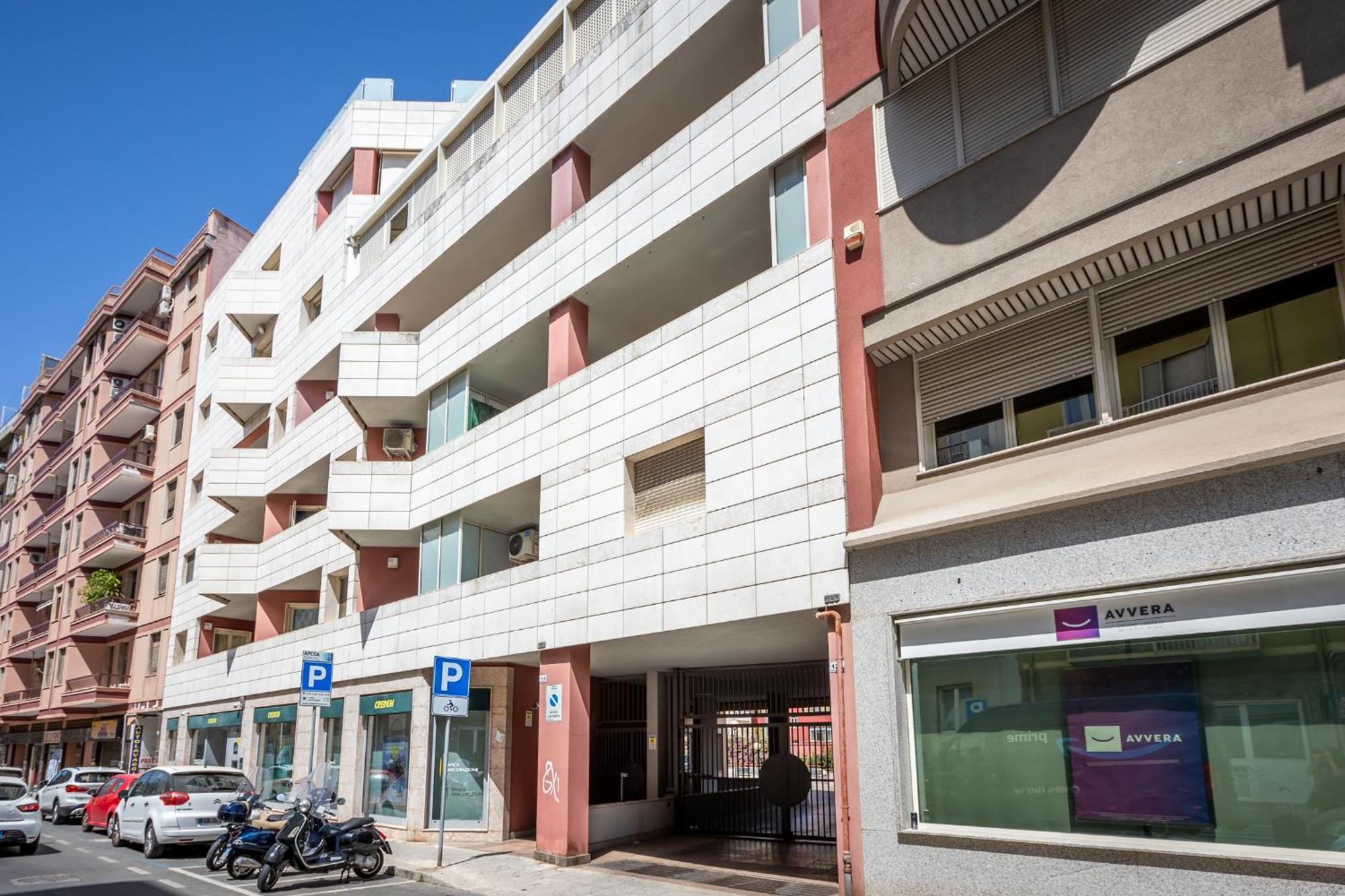 Fior Di Loto Central Cagliari Exteriör bild
