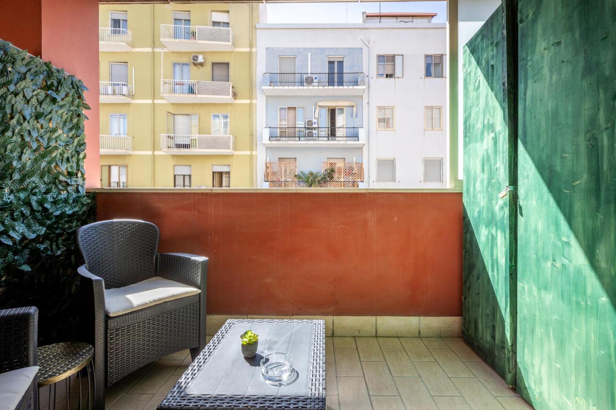 Fior Di Loto Central Cagliari Exteriör bild